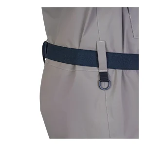 Gros plan sur le passant de ceinture latéral avec anneau D de fixation