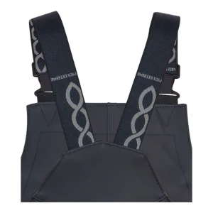 Close-up of the dorsal crossover of the PROS EXTREME logoed elastic shoulder straps